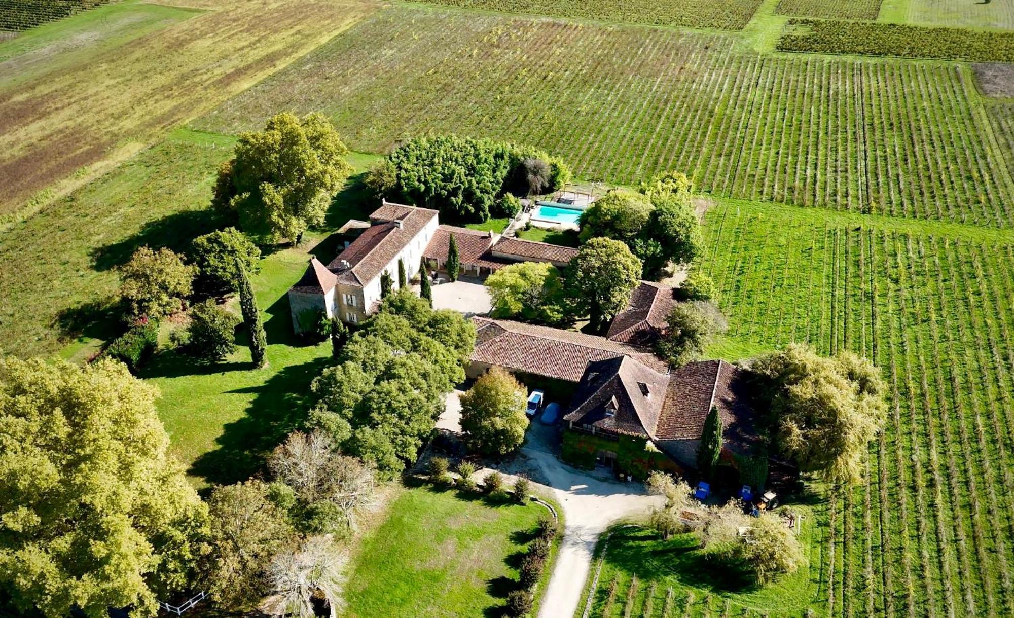 Chateau La Gineste - Castle And Vineyard Duravel Bagian luar foto